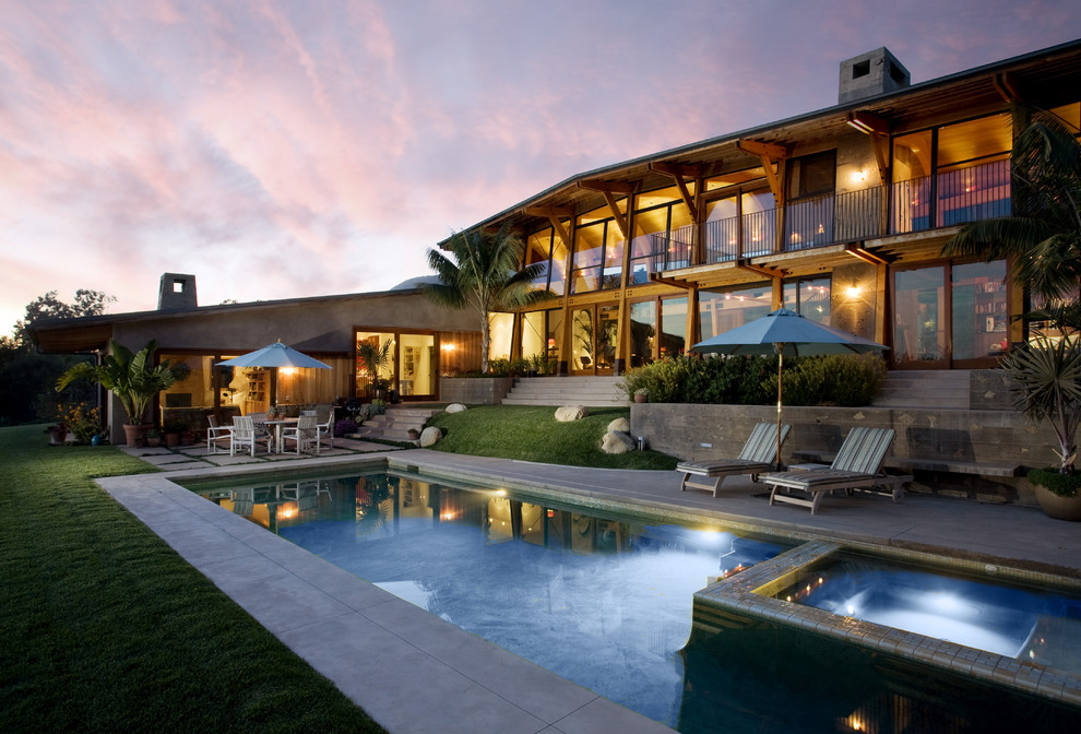 Contemporary two floor house exterior in Santa Barbara with mixed cladding.