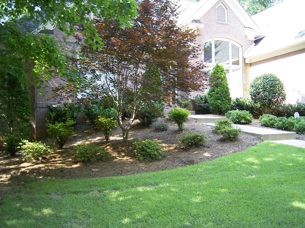 Cascade Heights Residence Traditional Landscape Atlanta by AHB