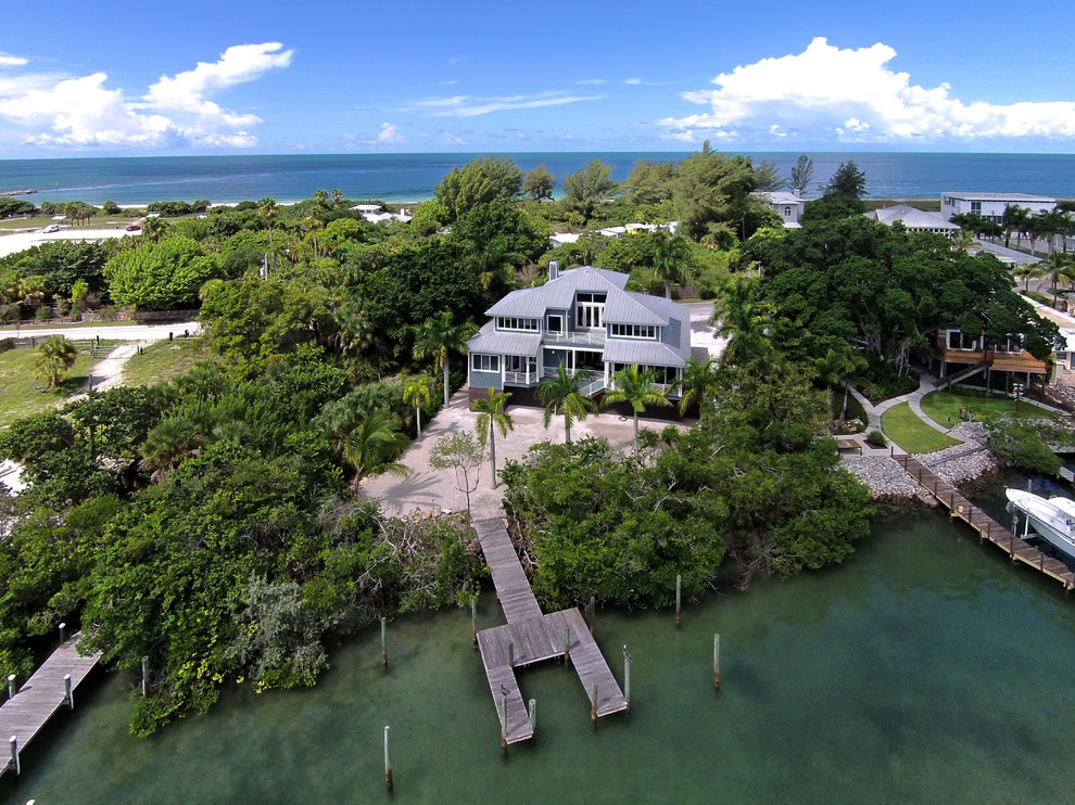 Casey Key, Florida Beach Style Exterior Tampa by Audrey Design
