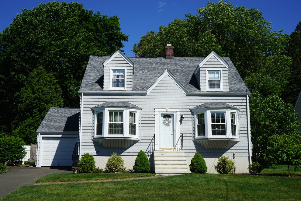 Cedar Shingle Siding Alside Pelican Bay Color Cape Cod Gray Sunrise Windows Midcentury Exterior Bridgeport By Sidetex Company Houzz