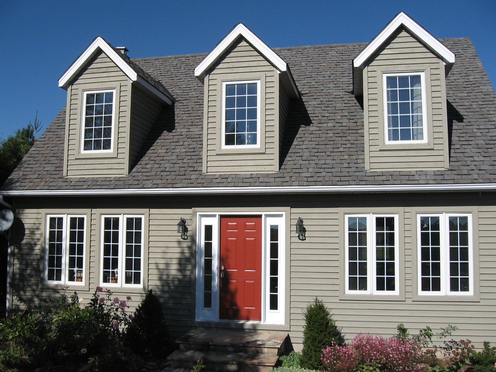 Cedar siding repaint Glen Allen, Ontario Traditional Exterior