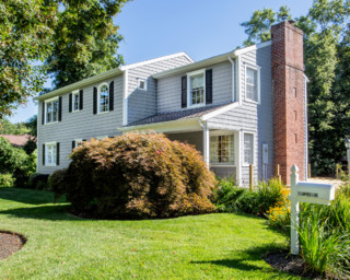 CertainTeed Cedar Impressions Siding - Stamford, CT - Traditional
