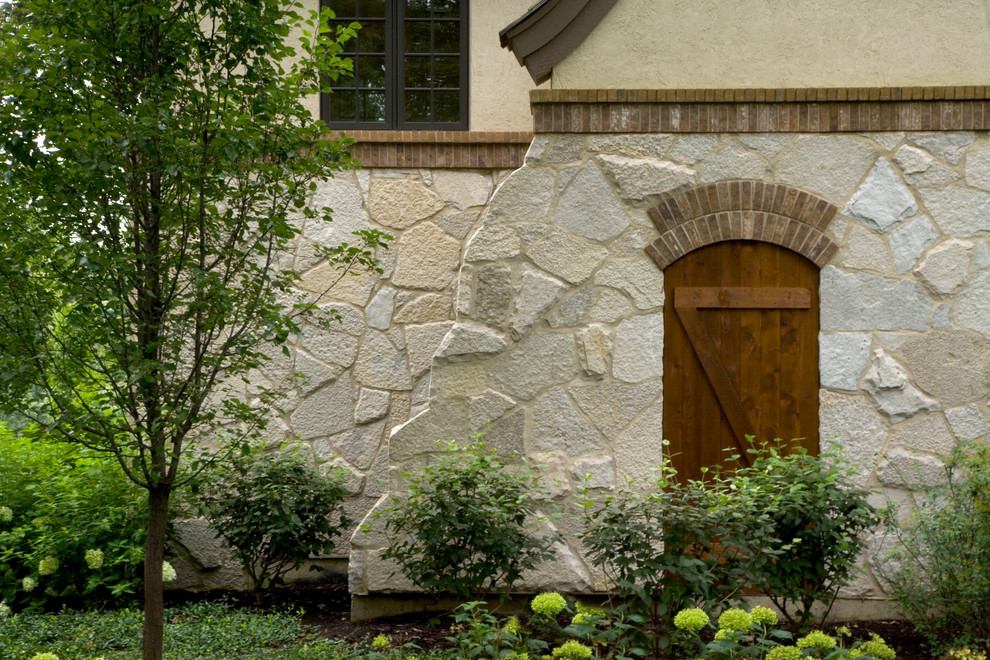 Inspiration for a traditional house exterior in Chicago.