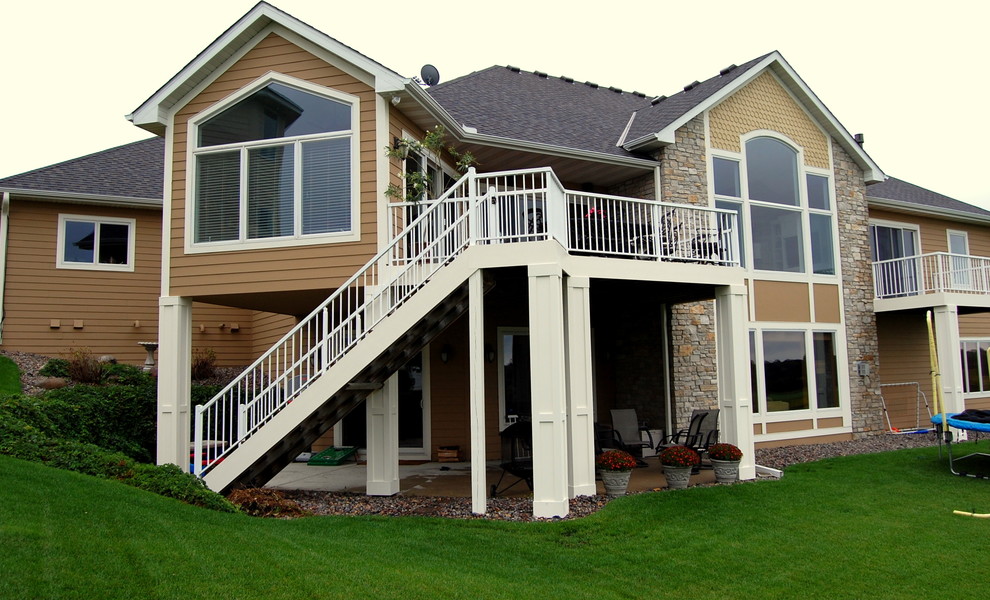 Chaska Town Course Traditional Exterior Minneapolis by AMEK