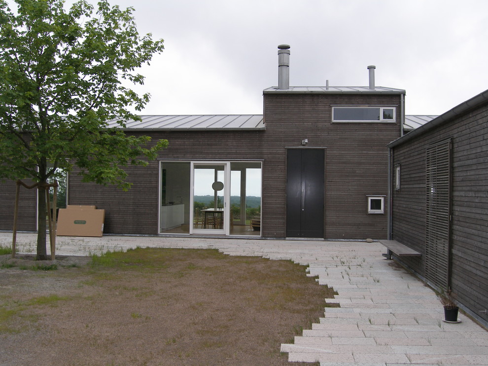 Réalisation d'une façade de maison nordique.