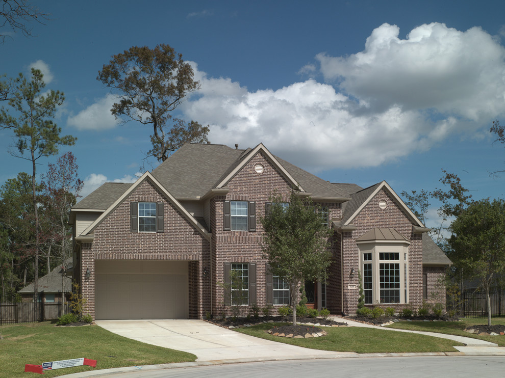 Chocolate Bayou Traditional Exterior Dallas by Acme Brick