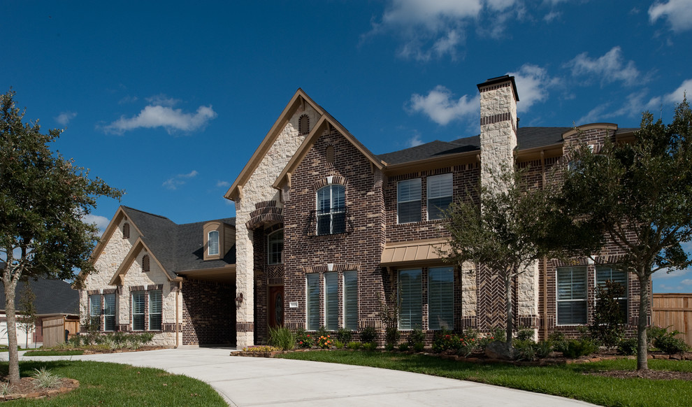 Chocolate Bayou Traditional Exterior Dallas by Acme Brick