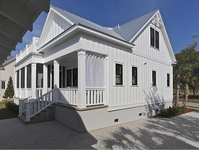 Inspiration for a beach style house exterior in Charleston.