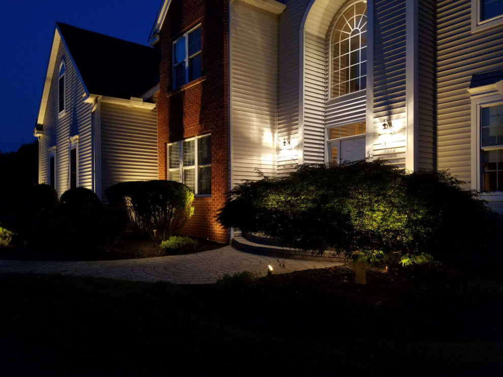 Cohesion, Contrast and Control Captures this Corridor of Light