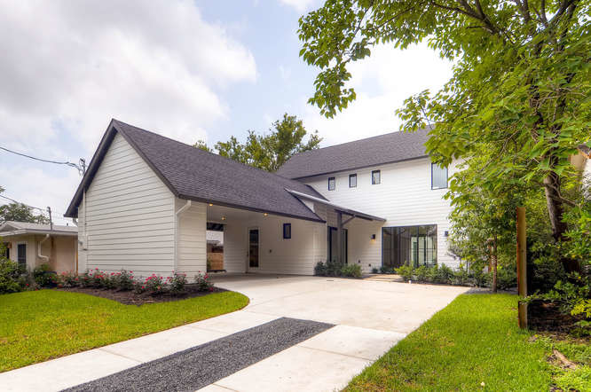 Inspiration pour une façade de maison rustique.