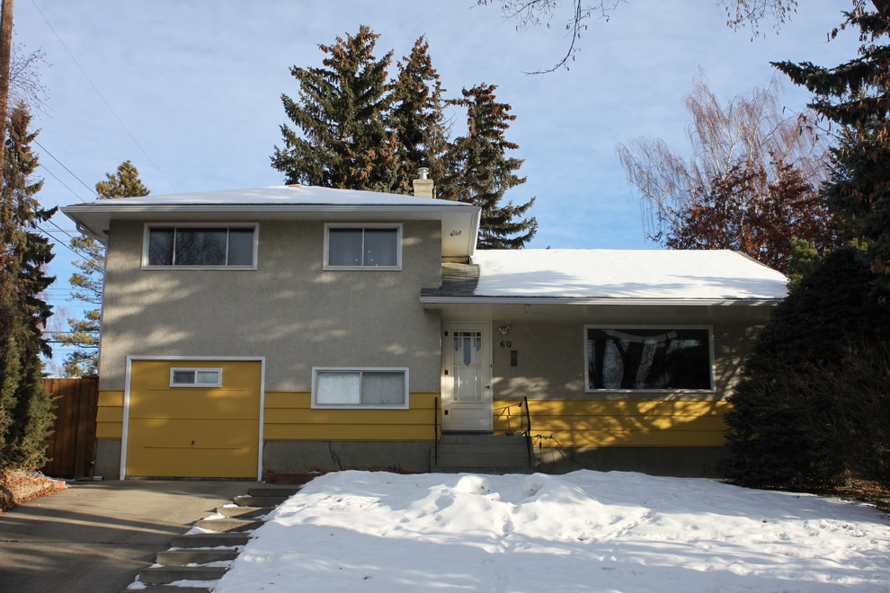 Inspiration for a contemporary house exterior in Calgary.