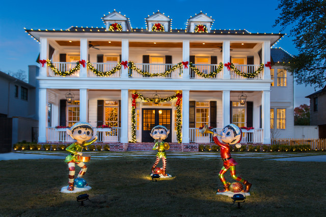 Colonial Christmas - Traditional - Exterior - Dallas - by