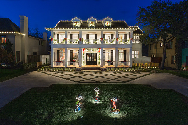 Colonial Christmas - Traditional - Exterior - Dallas - by