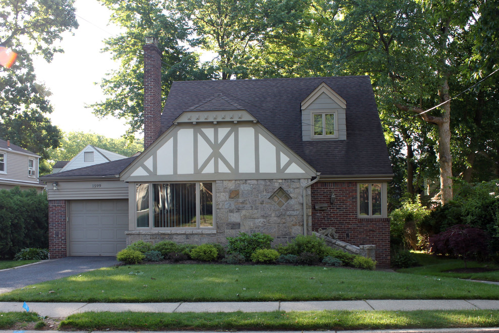 Colors for Traditional Tudor House in Teaneck, NJ Traditional