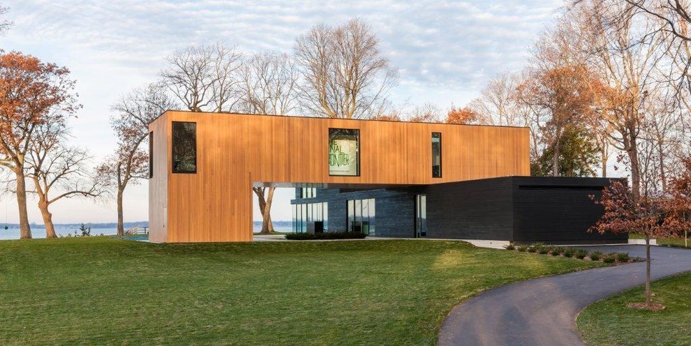 Zweistöckige Moderne Holzfassade Haus mit Flachdach in Minneapolis