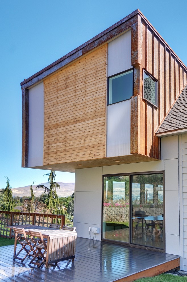 Zweistöckiges Modernes Haus mit Mix-Fassade und Flachdach in Seattle