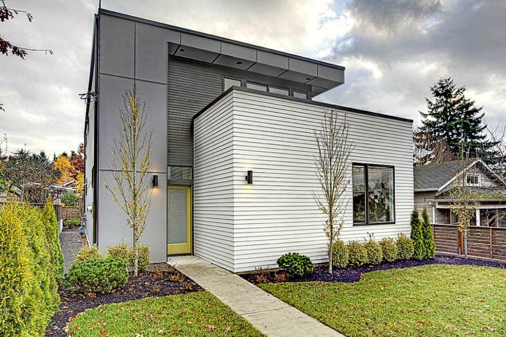 7 Homes Using Modern Exterior Wall Paneling Right