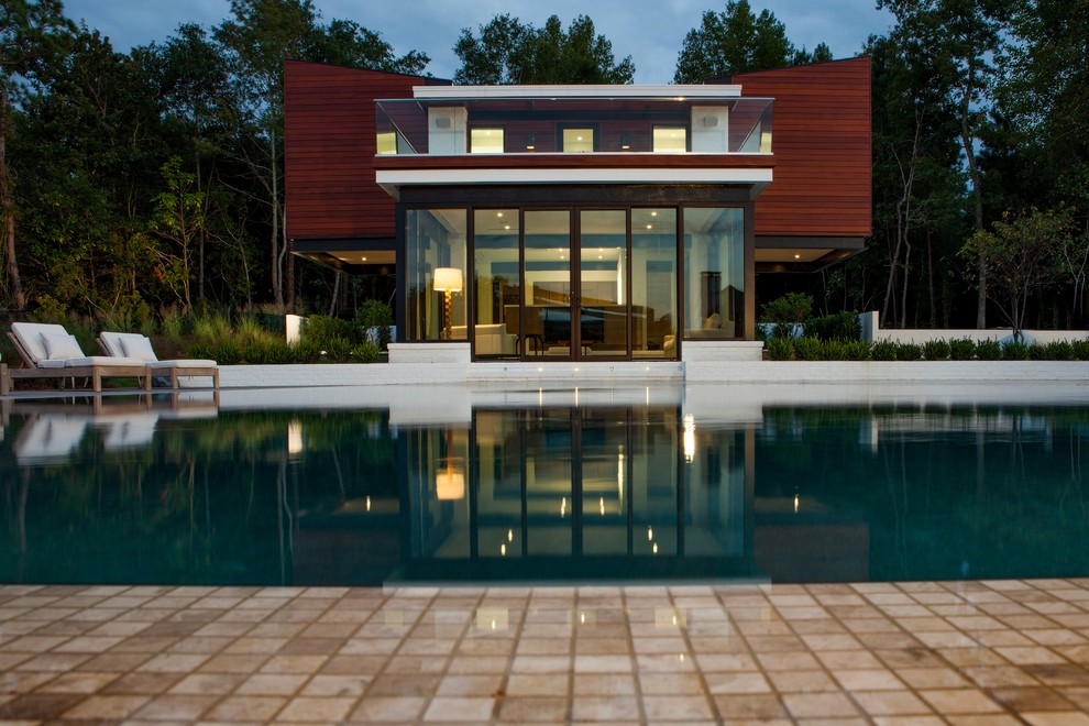 Свежая идея для дизайна: двухэтажный, деревянный дом в современном стиле - отличное фото интерьера