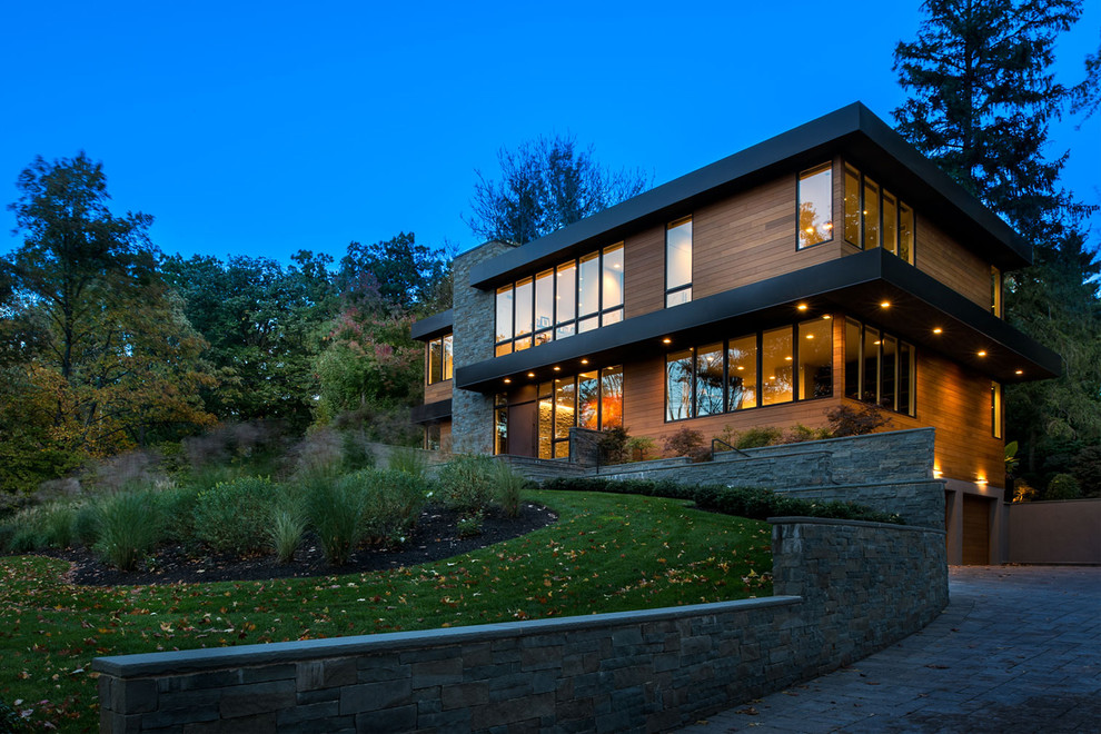 Contemporary house exterior in New York.