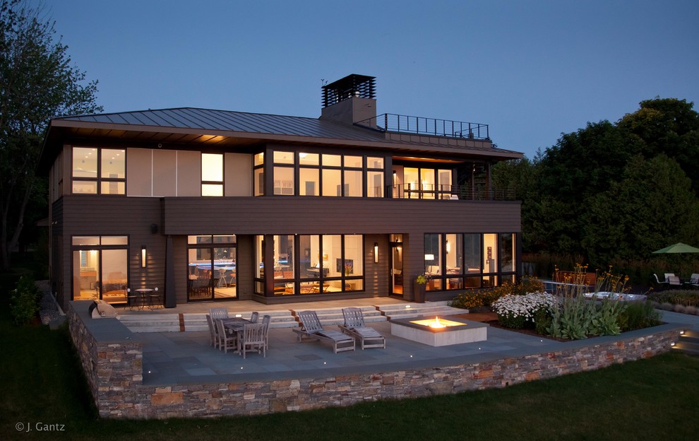 Design ideas for a contemporary house exterior in Burlington.