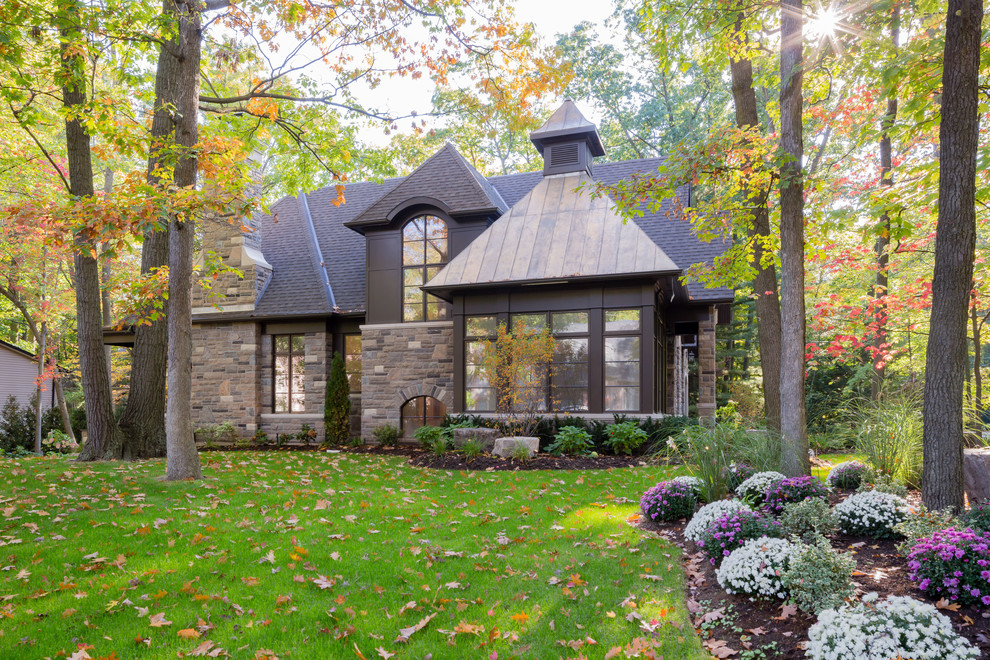 This is an example of a classic house exterior in Toronto with stone cladding.