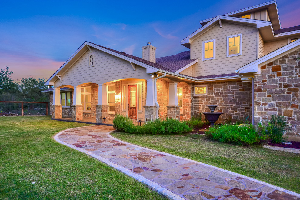 Design ideas for a country house exterior in Austin.
