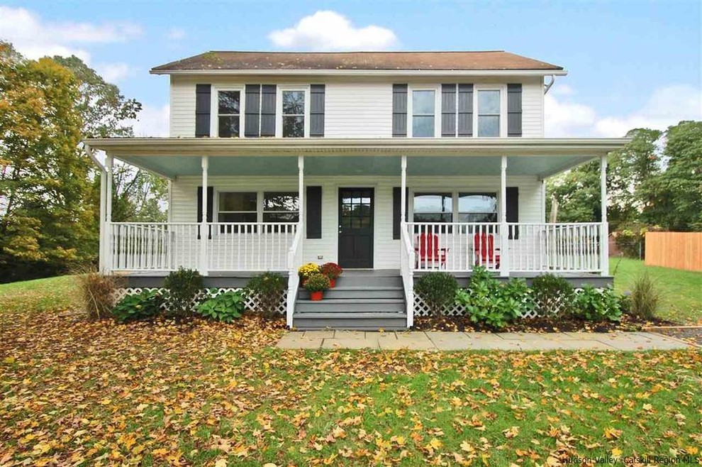 Cottekill Vacant Staging Farmhouse Exterior New York by Lifestyled Staging & Redesign