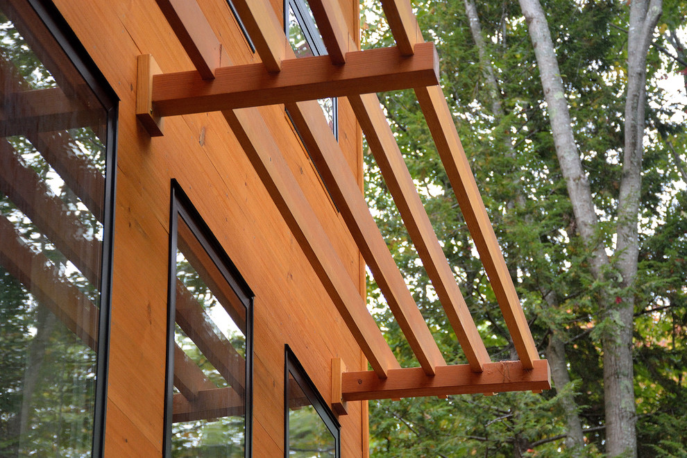 Moderne Holzfassade Haus mit Pultdach in Portland Maine