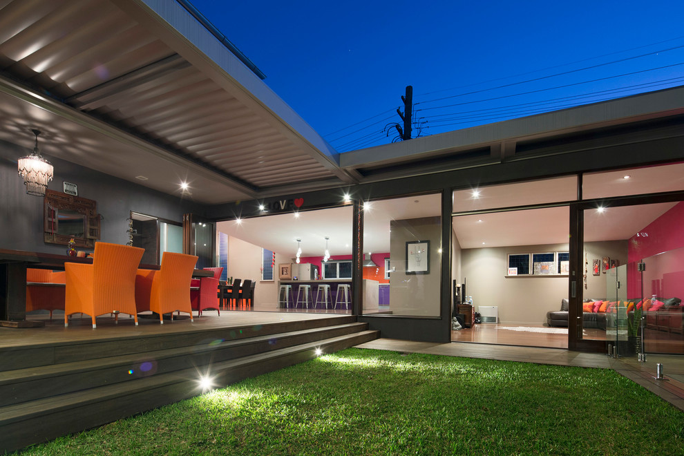 シドニーにあるコンテンポラリースタイルのおしゃれな家の外観の写真