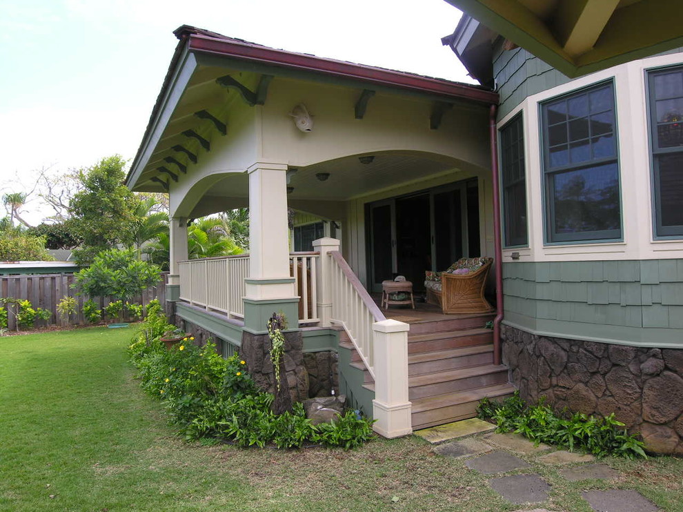Example of an island style exterior home design in Hawaii