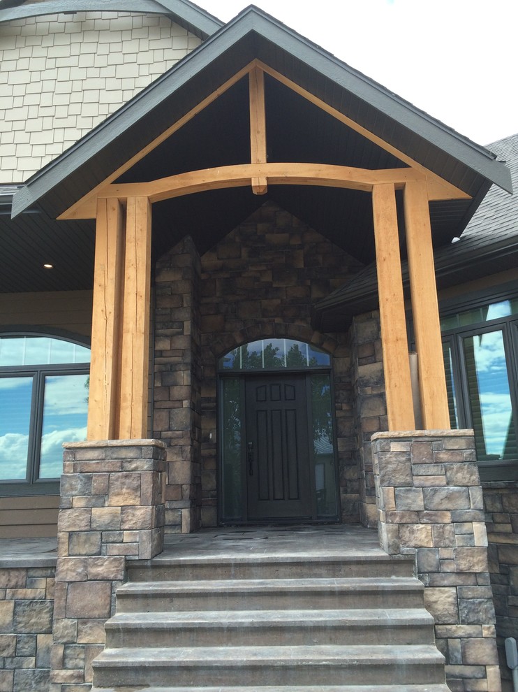 Craftsman Custom Home, Lethbridge County Craftsman Exterior