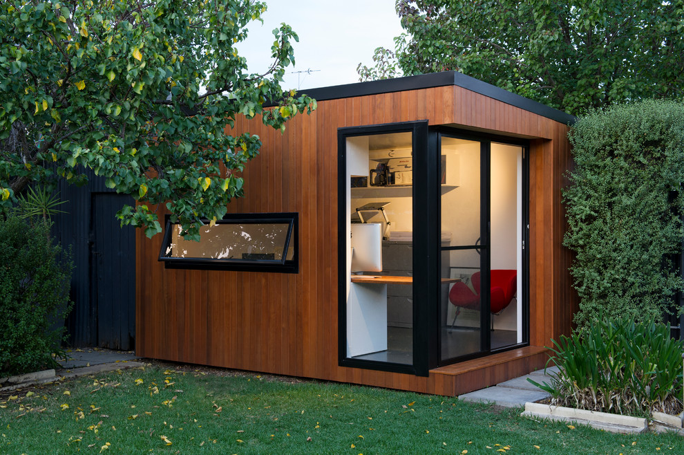 Inspiration for a small contemporary house exterior in Adelaide.