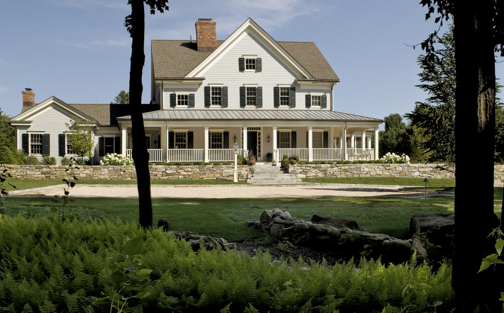 Country exterior home idea in New York