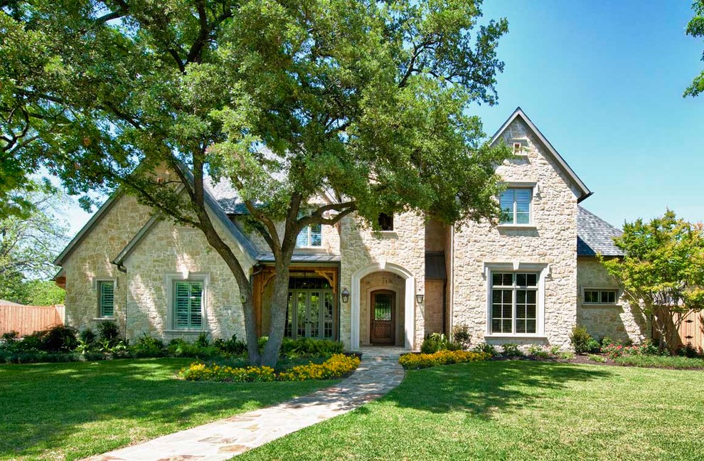 Crooked Lane Traditional Exterior Dallas by Edinburgh Custom