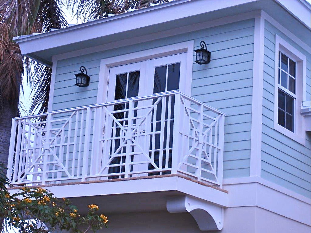 Ispirazione per la facciata di una casa tropicale