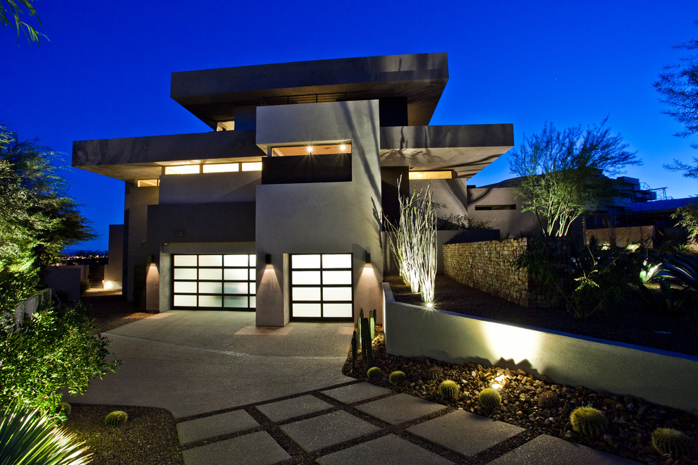 Photo of an expansive contemporary detached house in Las Vegas.