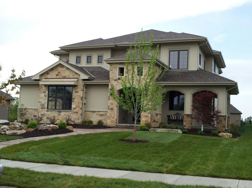 Photo of a mediterranean house exterior in Omaha.