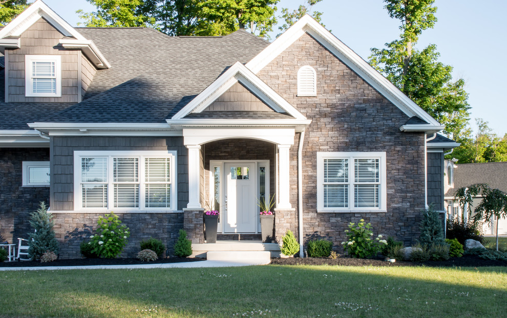 Custom Home Clarence, NY Exterior New York by KCB Architecture