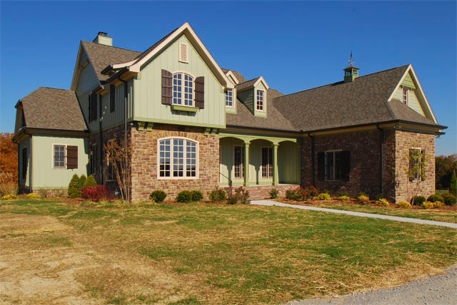 Design ideas for a traditional house exterior in Nashville.