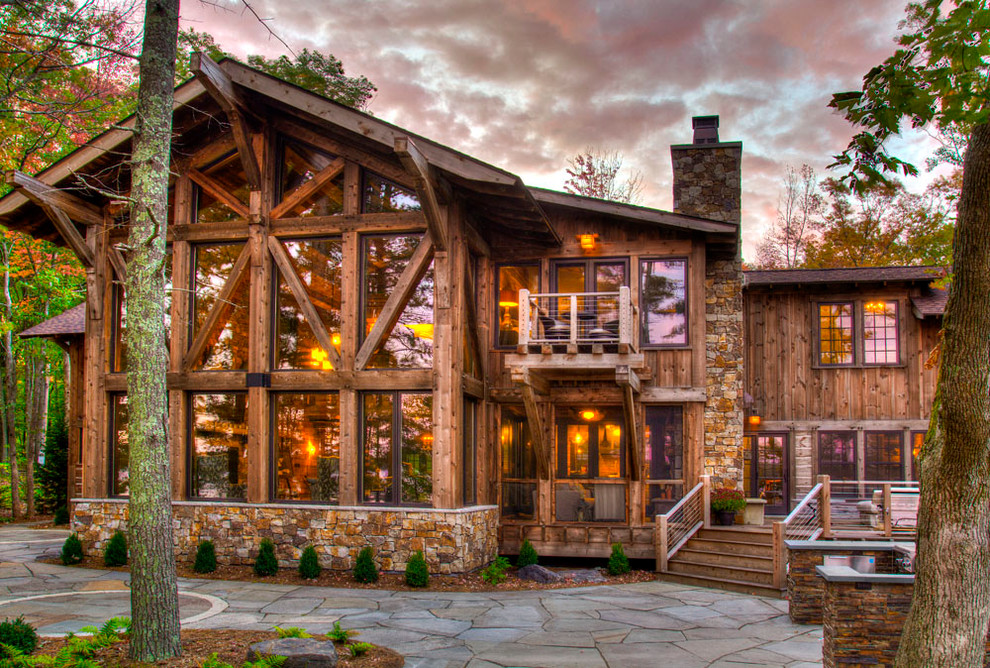 Photo of a rustic house exterior in Minneapolis.