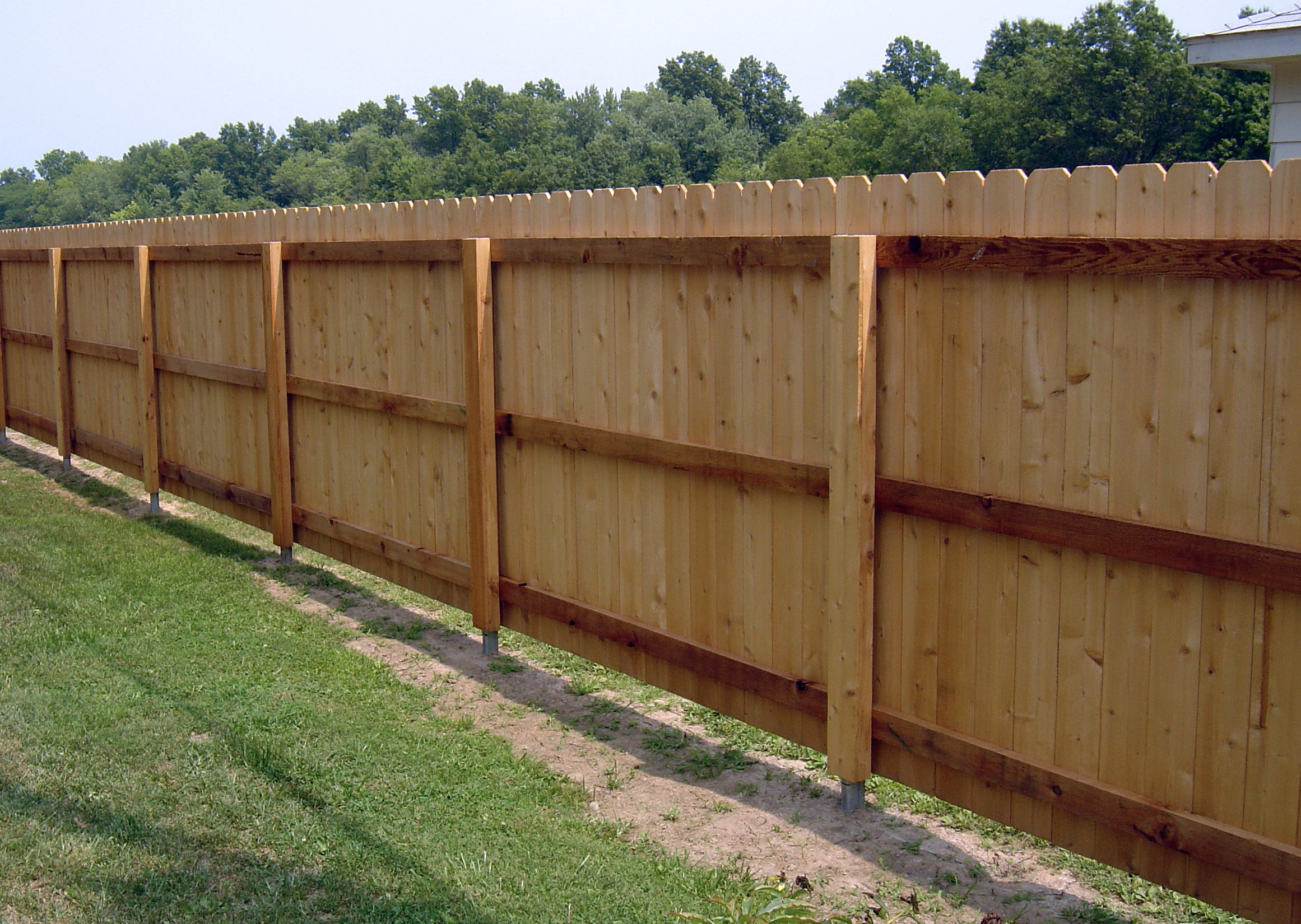 Dog Ear Privacy Fence With Postmaster Steel Fence Post System Traditional Exterior Dallas By Master Halco Inc Houzz Dog Ear Privacy Fence With Postmaster Steel Fence Post System Traditional Exterior Dallas By Master Halco Inc Houzz