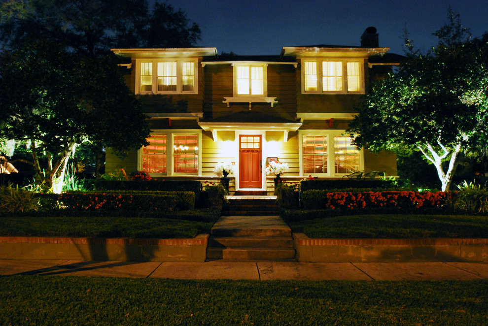 Traditional exterior home idea in Orlando