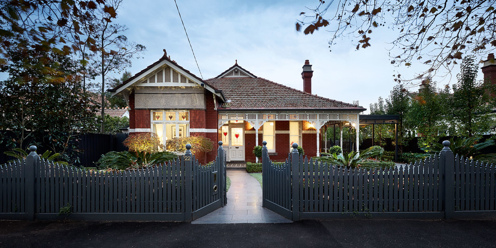 Elegant exterior home photo in Melbourne