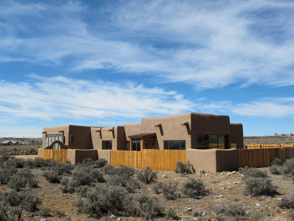 Design ideas for a house exterior in Albuquerque.