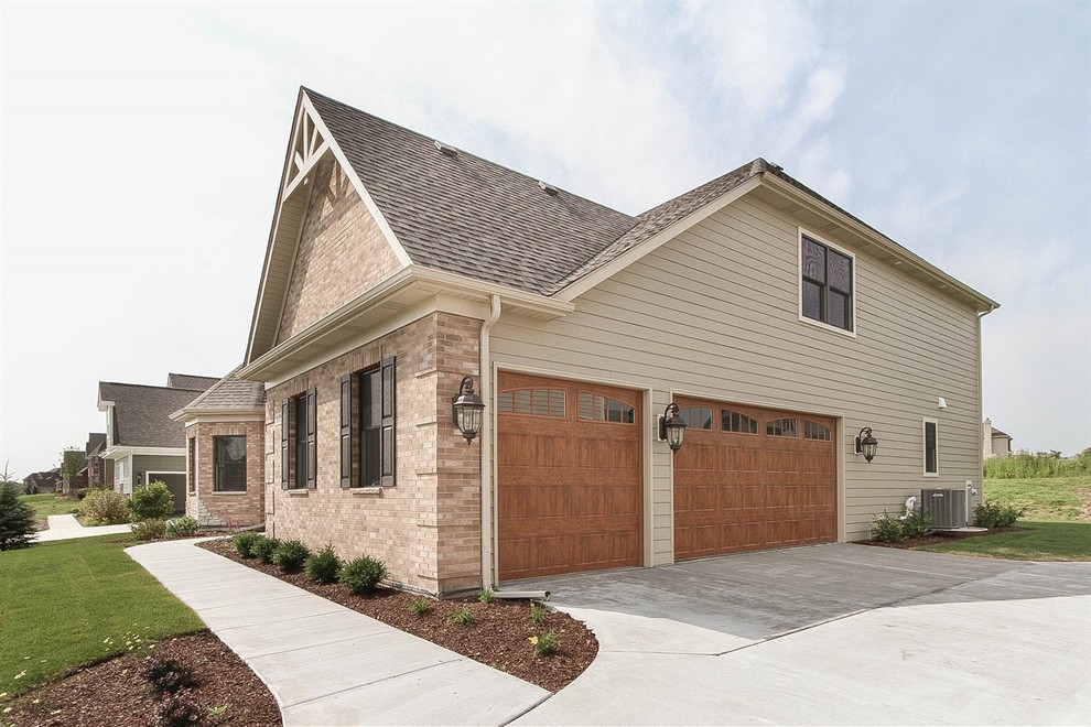 Elgin, IL Highland Woods Community Traditional Exterior Chicago