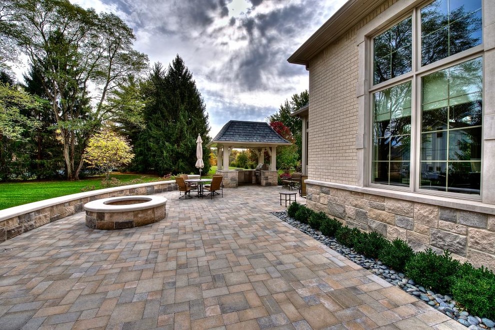 Inspiration for a large craftsman patio remodel in Indianapolis