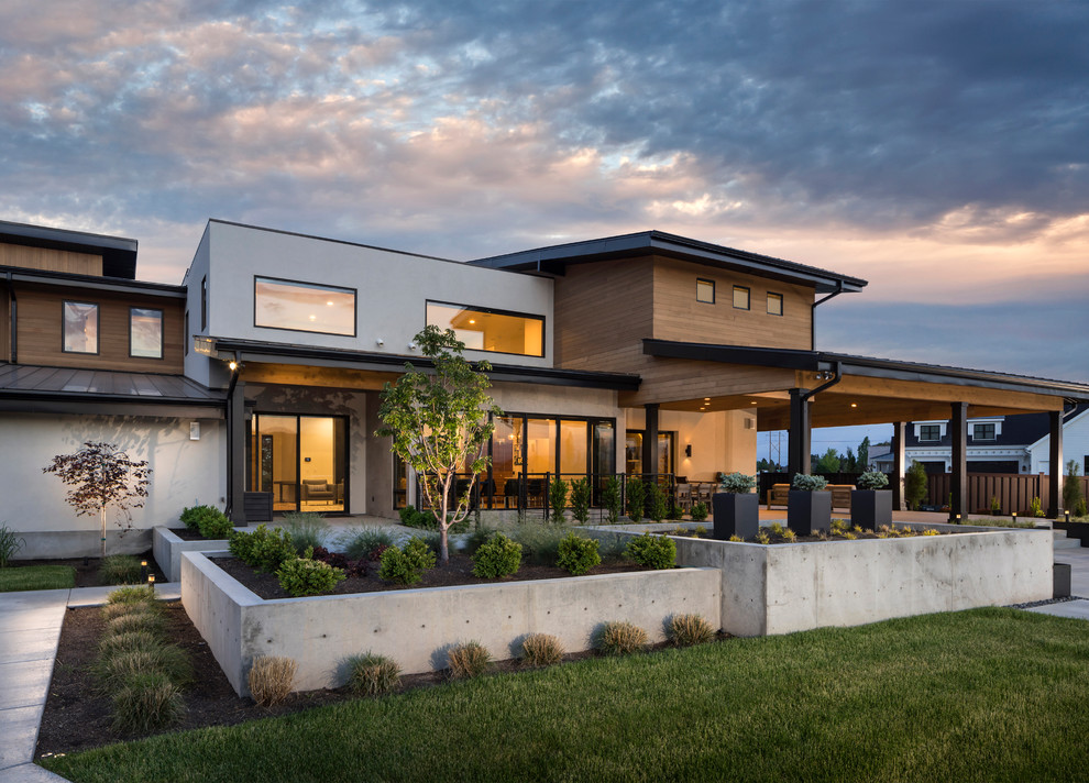 Huge contemporary exterior home idea in Salt Lake City