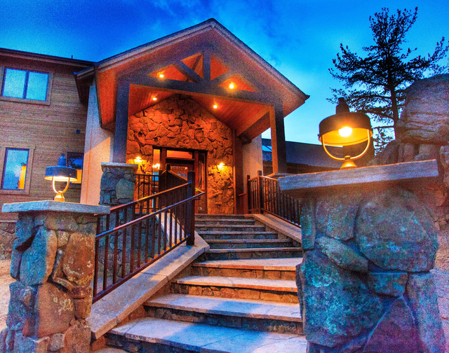 Estes Park, Pole Hill Luxury Steep Slope Custom Home Craftsman