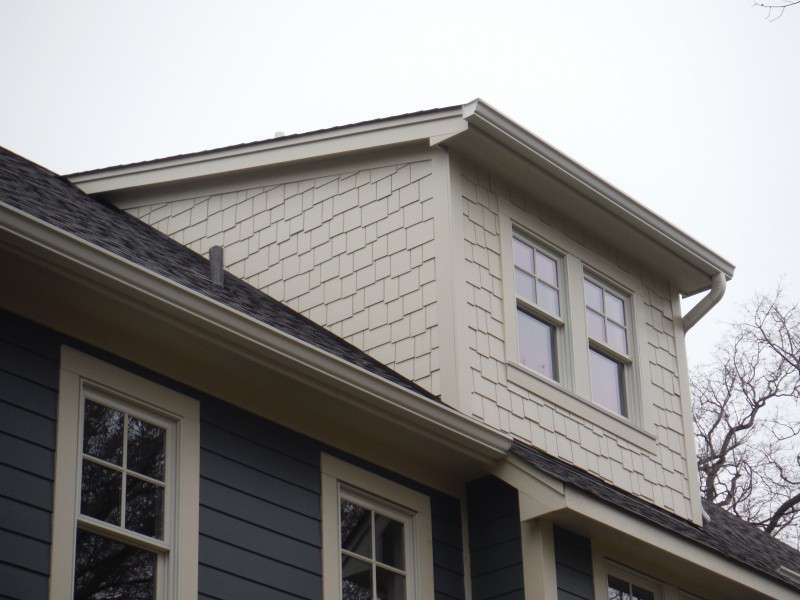 セントルイスにある高級なおしゃれな家の外観 (コンクリート繊維板サイディング) の写真
