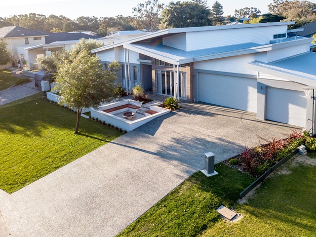 Exposed aggregate Driveway for a Modern Home in Perth - Contemporary ...